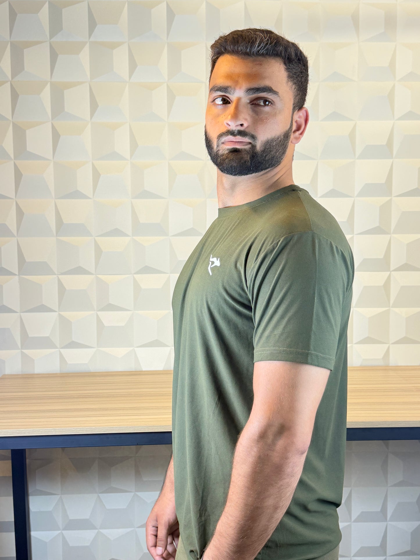 Auh Wear Designed Movement Training Dry-Fit Tee