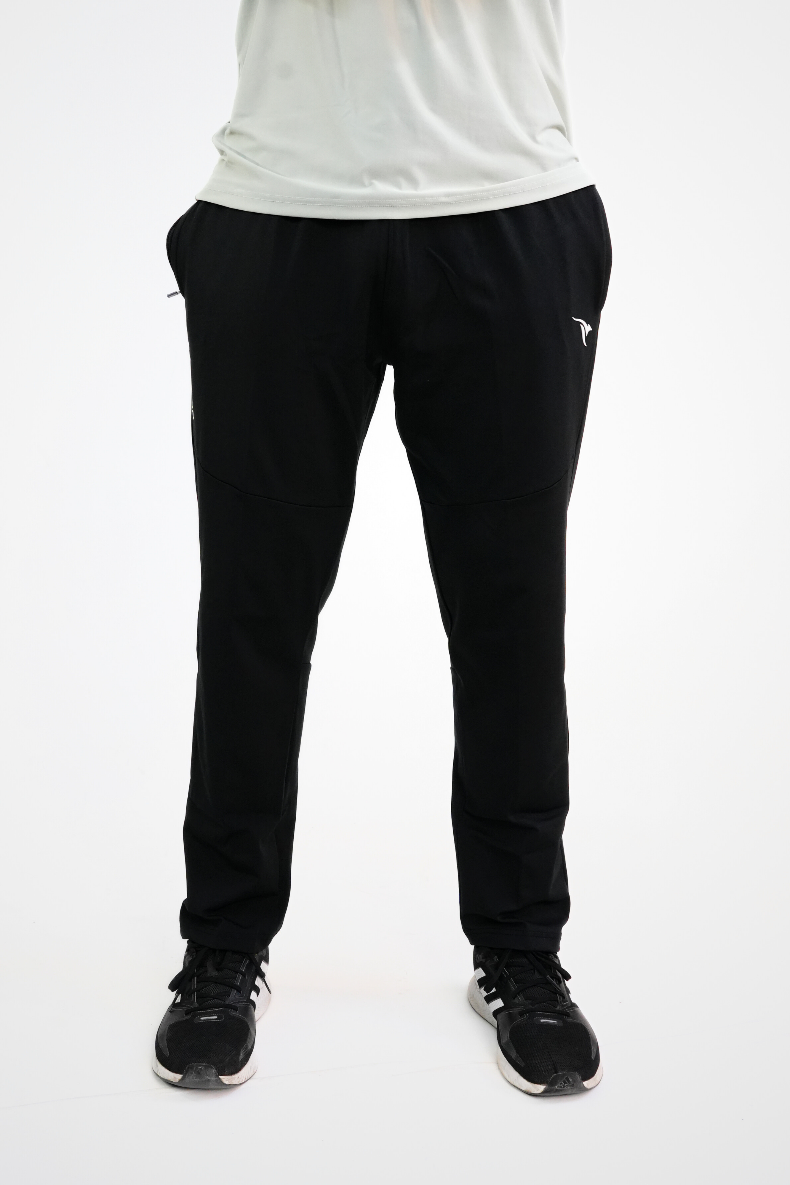 Auh LevelUp – Signature Fit Trousers-Black
