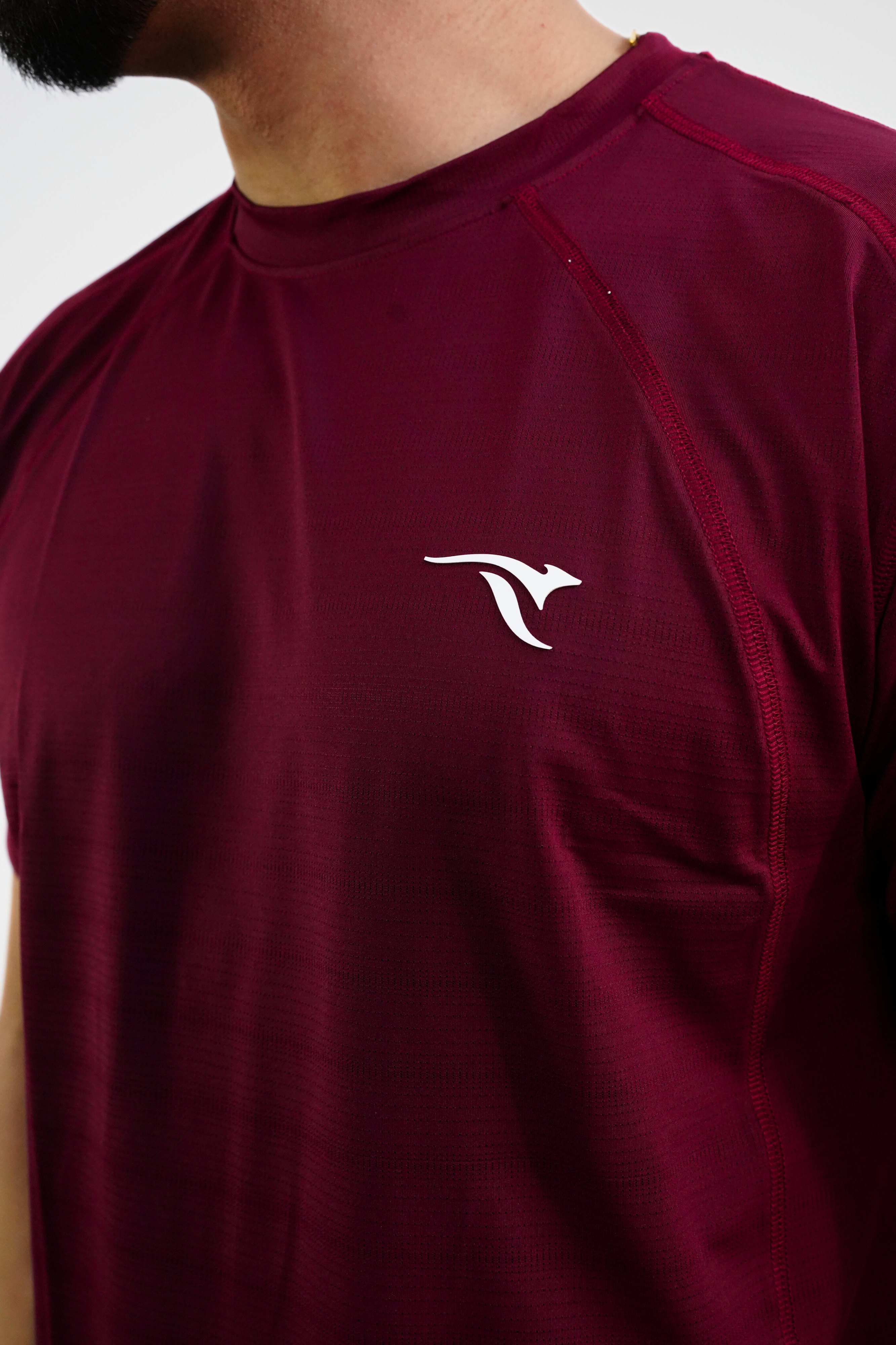 AUH Apex Top_Mahroon