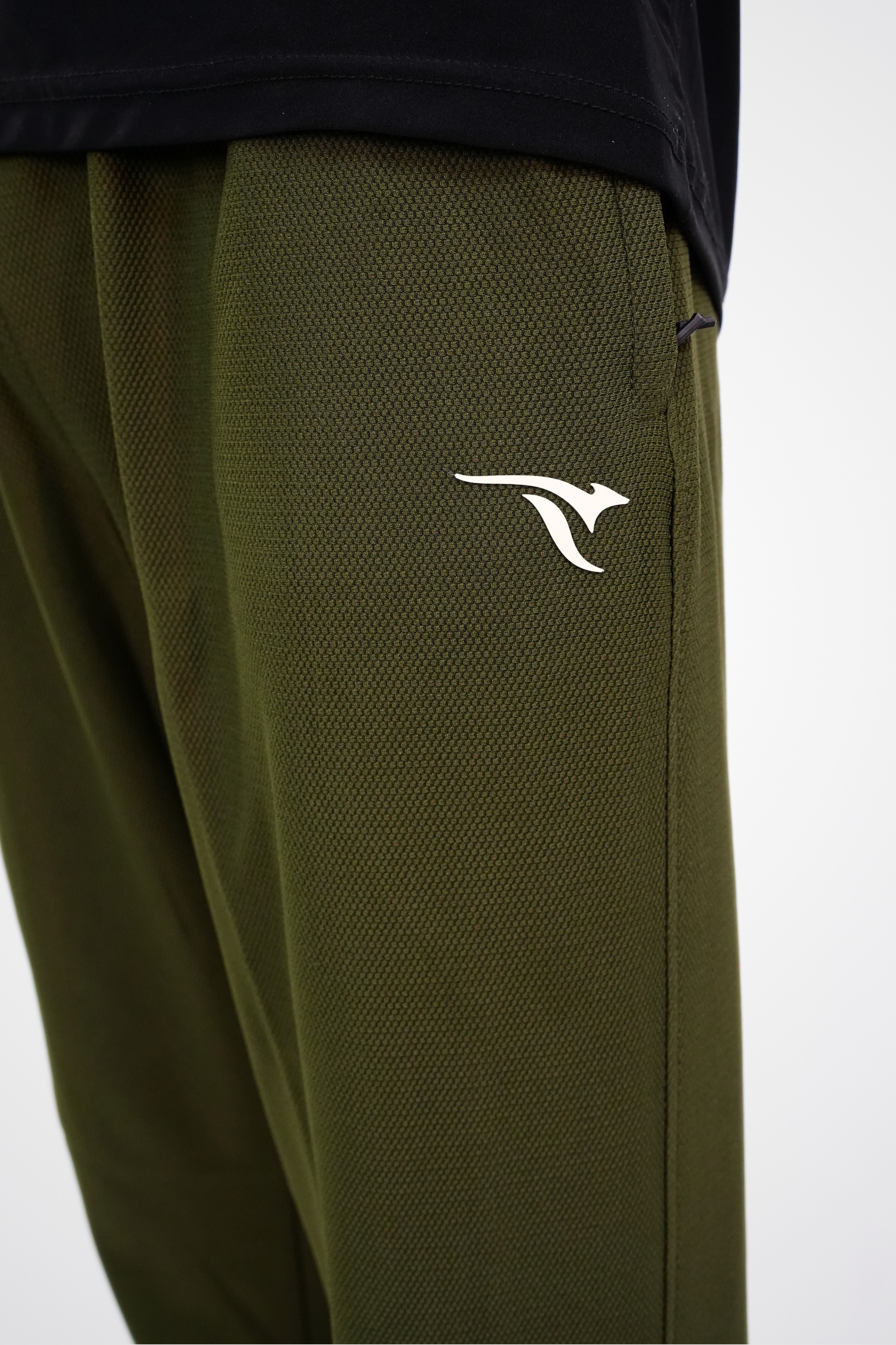 Aero-Flow Straight Track Pant-Green