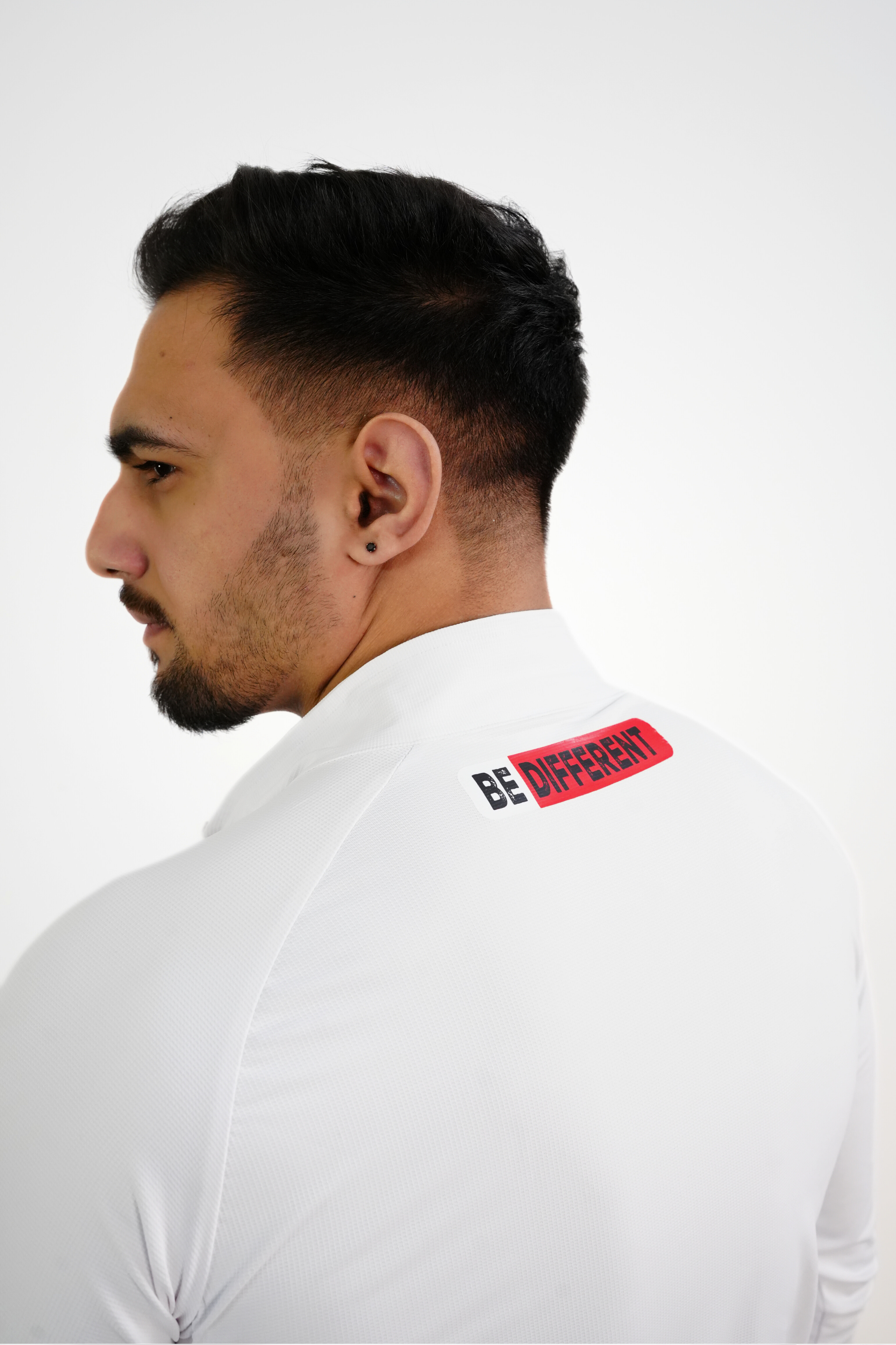 AUH Apex Quarter-Zip Pullover-White